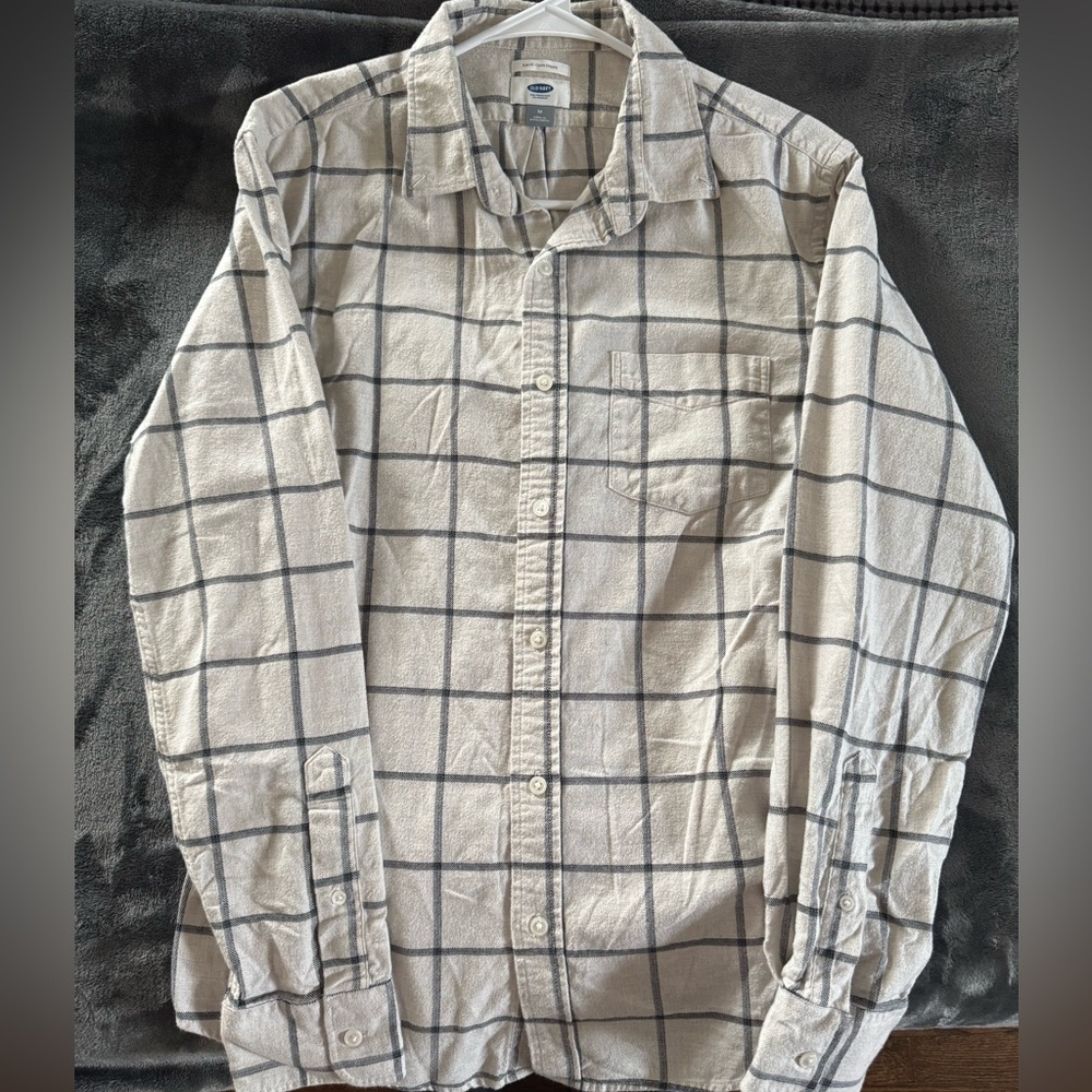 Old Navy Button Down Shirt Men’s Medium